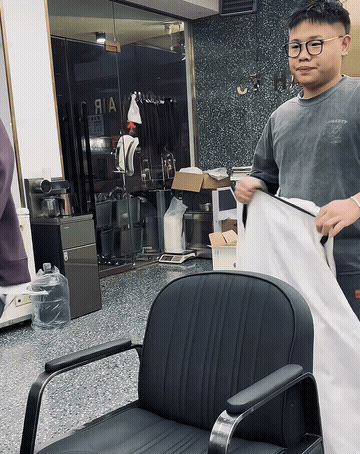 剪头理发多少钱，起身就走.gif